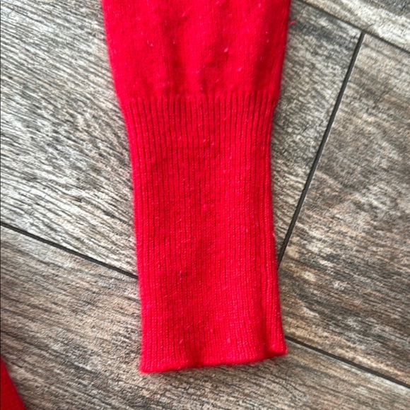 Halogen Red V-Neck Sweater with Ribbed Details - Picture 7 of 11